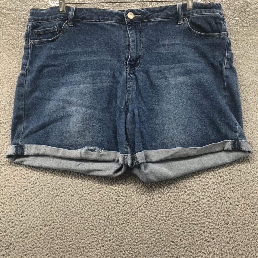 Fasion Nova Womens Distressed Whiskered Cutoff Denim Shorts Size 22